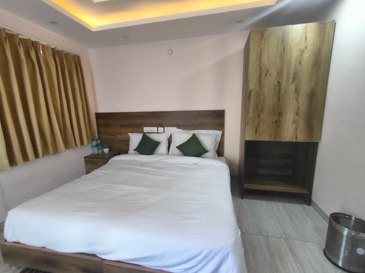 Backpacker Duniya Hostel Rishikesh Ngoại thất bức ảnh