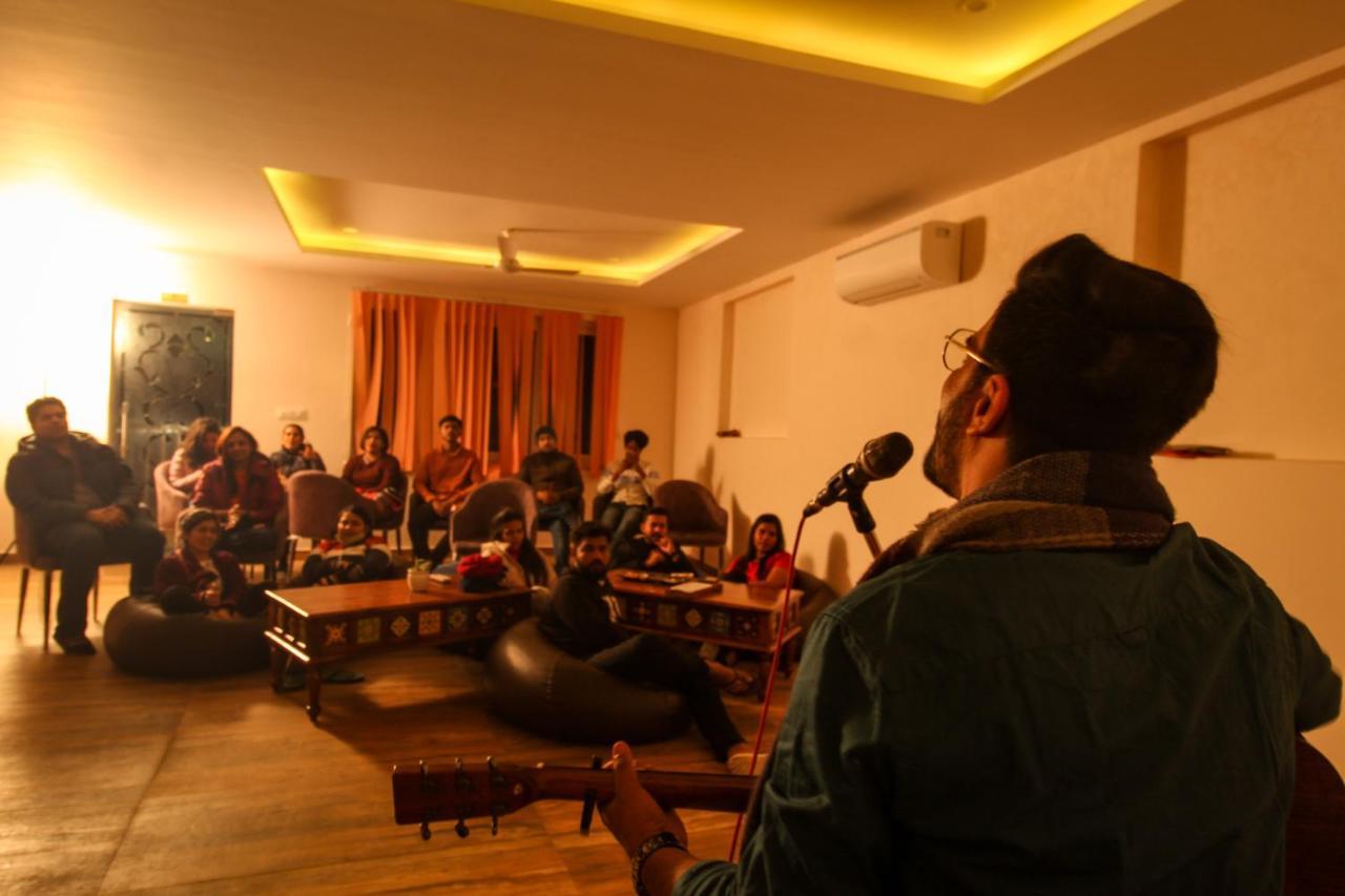 Backpacker Duniya Hostel Rishikesh Ngoại thất bức ảnh