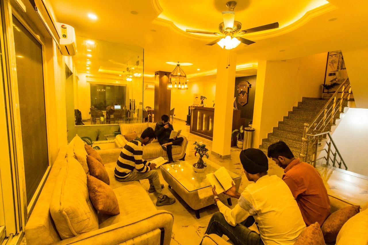 Backpacker Duniya Hostel Rishikesh Ngoại thất bức ảnh