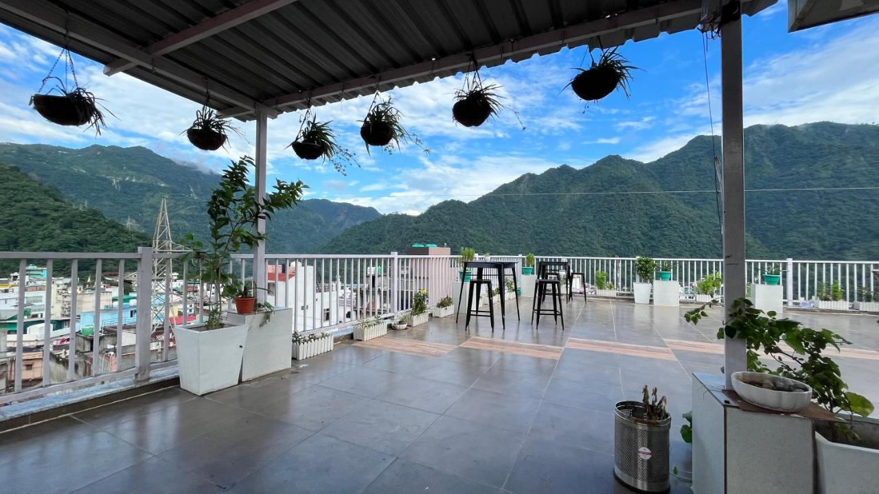 Backpacker Duniya Hostel Rishikesh Ngoại thất bức ảnh